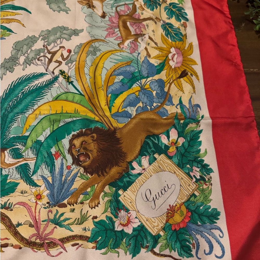 Gucci Colorful Jungle Print Scarf